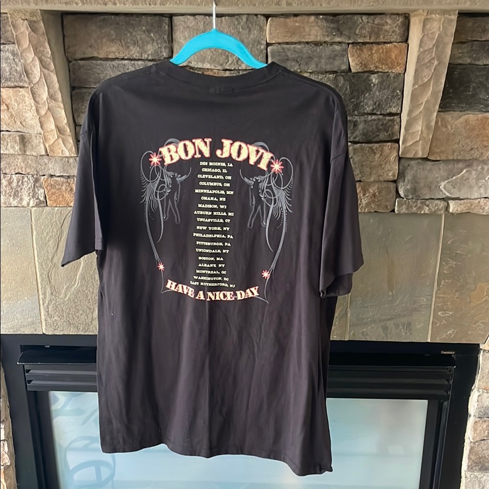 Bon Jovi Graphic T-Shirt in Black - Picture 2 of 3